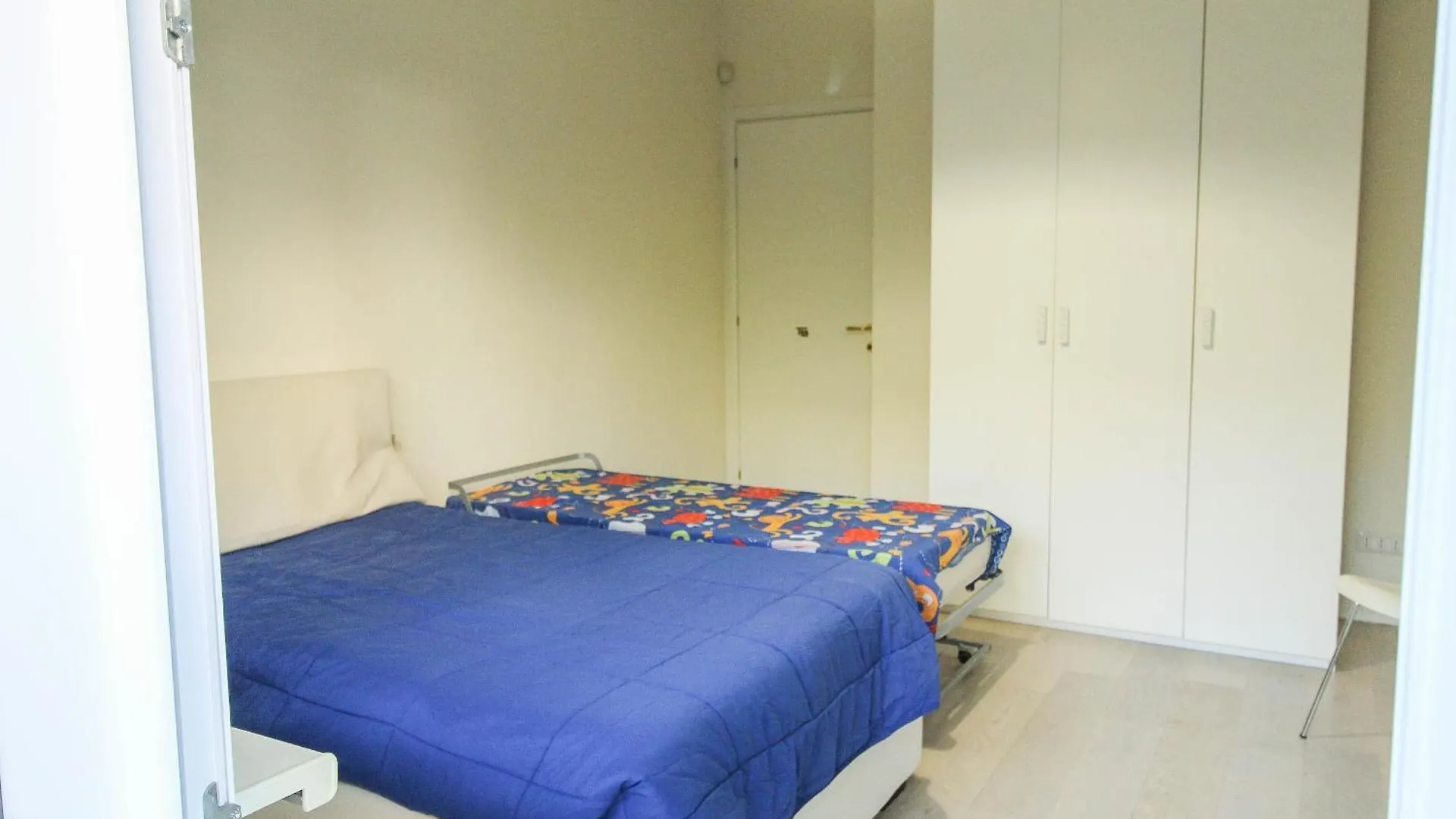 7Re Eur Apartman Róma